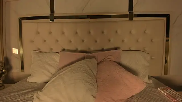 Snapshot of Meghan_stonne_ chatting on November 22, 7:13 pm Meghan stonne online show from November 22, 7:13 pm