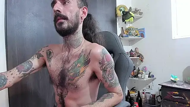 Snapshot of harry_reems1 chatting on November 16, 9:42 pm harry reems1 online show from November 16, 9:42 pm