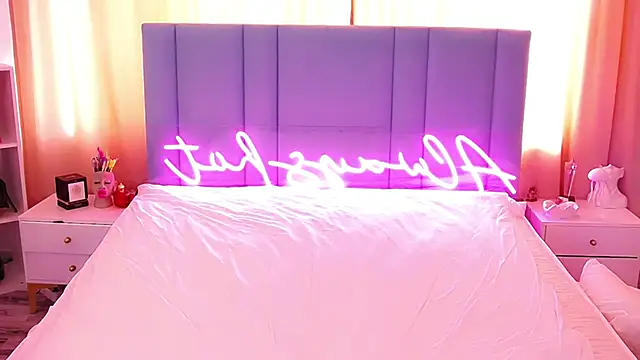 AllwaysHotJ online show from March 9, 5:55 am