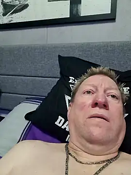 Snapshot of tomtom111111 chatting on December 29, 12:34 pm tomtom111111 online show from December 29, 12:34 pm