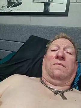 Snapshot of tomtom111111 chatting on September 9, 3:55 pm tomtom111111 online show from September 9, 3:55 pm