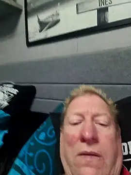 Snapshot of tomtom111111 chatting on September 17, 4:19 pm tomtom111111 online show from September 17, 4:19 pm