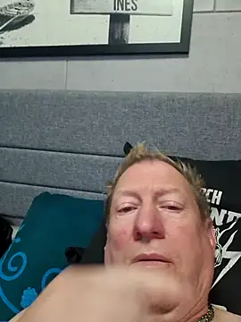 Snapshot of tomtom111111 chatting on September 23, 6:55 pm tomtom111111 online show from September 23, 6:55 pm