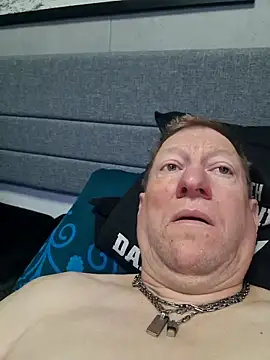 Snapshot of tomtom111111 chatting on October 12, 12:48 pm tomtom111111 online show from October 12, 12:48 pm