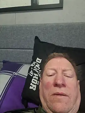 tomtom111111 online show from January 9, 12:08 pm