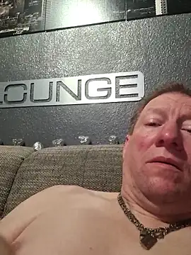 tomtom111111 online show from January 17, 9:51 pm