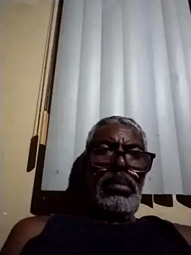 Thadew online show from December 4, 3:27 am