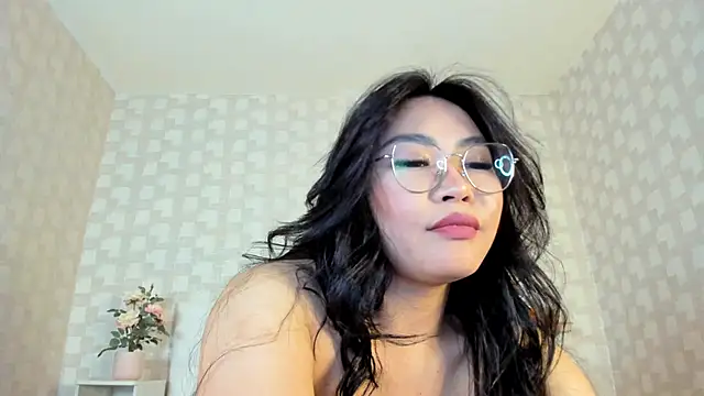 Snapshot of NatsumiHun chatting on February 7, 3:08 pm NatsumiHun online show from February 7, 3:08 pm