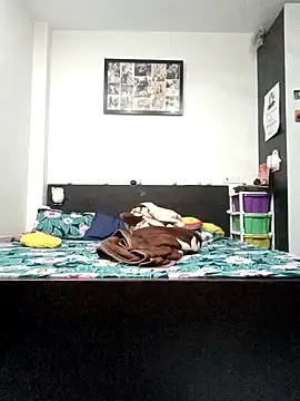 Snapshot of GYMBOY0071 chatting on December 8, 6:22 am GYMBOY0071 online show from December 8, 6:22 am