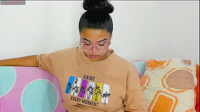 moana taylor online show from May 29, 7:12 pm