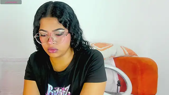 moana taylor online show from June 14, 1:03 am