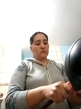 Gatubela212 online show from October 3, 11:02 pm