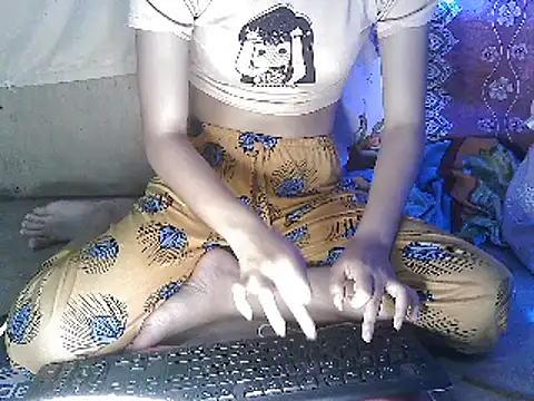 Snapshot of PinaySkinnyGirl chatting on March 7, 9:40 am PinaySkinnyGirl online show from March 7, 9:40 am