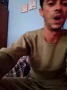 Snapshot of tonnino94 chatting on July 30, 1:54 pm tonnino94 online show from July 30, 1:54 pm