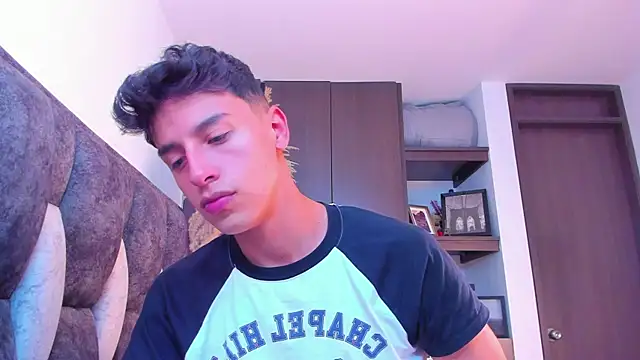 Snapshot of I_Gabriel chatting on December 10, 8:16 pm I Gabriel online show from December 10, 8:16 pm