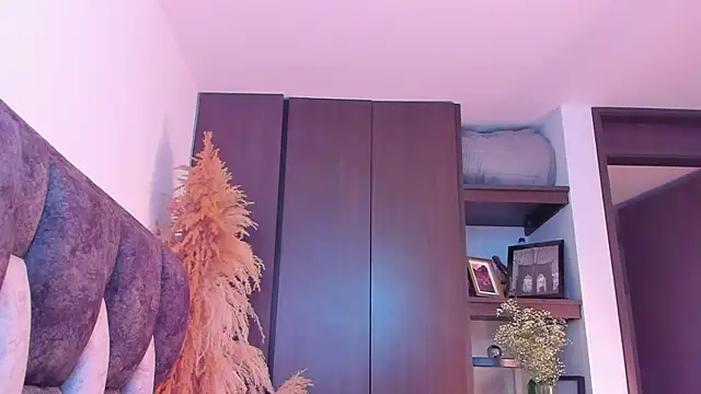 Snapshot of I_Gabriel chatting on December 11, 9:34 pm I Gabriel online show from December 11, 9:34 pm