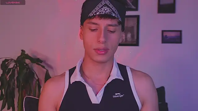 Snapshot of I_Gabriel chatting on January 19, 4:38 am I Gabriel online show from January 19, 4:38 am