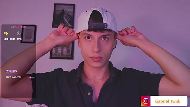 Snapshot of I_Gabriel chatting on February 15, 5:48 am I Gabriel online show from February 15, 5:48 am