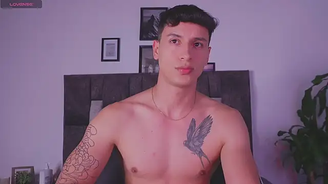 Snapshot of I_Gabriel chatting on May 27, 5:48 am I Gabriel online show from May 27, 5:48 am