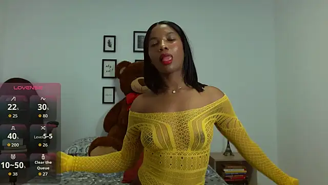 Snapshot of 99Black_Girl chatting on March 28, 2:44 am 99Black Girl online show from March 28, 2:44 am