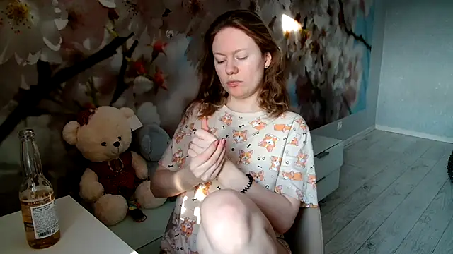 Snapshot of ConnieDaw chatting on February 4, 6:04 am ConnieDaw online show from February 4, 6:04 am