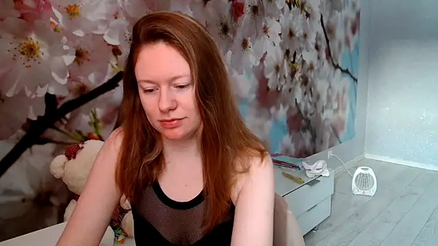 Snapshot of ConnieDaw chatting on February 10, 5:58 am ConnieDaw online show from February 10, 5:58 am