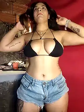 Snapshot of SexyFriends_ chatting on December 10, 11:08 pm SexyFriends online show from December 10, 11:08 pm