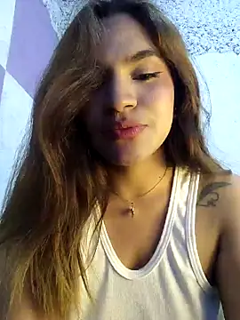 Snapshot of SexyFriends_ chatting on March 4, 1:23 am SexyFriends online show from March 4, 1:23 am