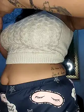 Snapshot of SexyFriends_ chatting on October 30, 3:19 am SexyFriends online show from October 30, 3:19 am