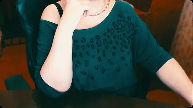 AlisaHot55 online show from December 10, 7:11 pm