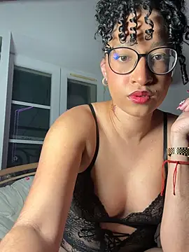 Lauyako online show from February 11, 10:15 pm