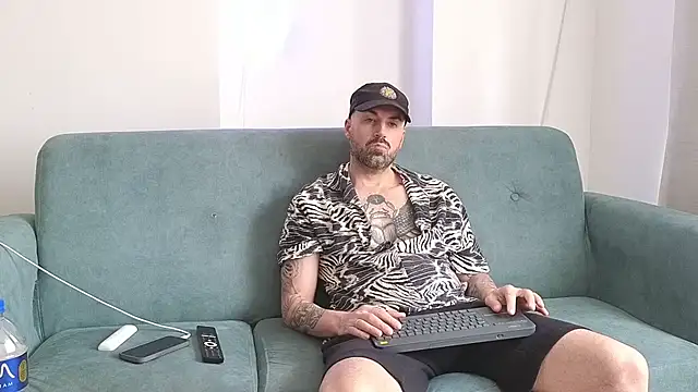 MattxFeet online show from August 6, 5:26 pm