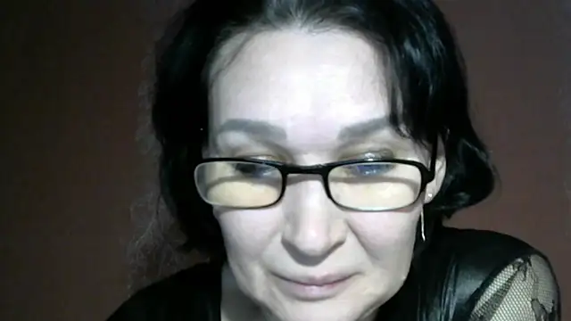 PrettyAndWild online show from February 14, 3:31 pm