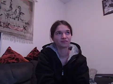 Snapshot of Geile-Luna chatting on December 6, 8:18 pm Geile-Luna online show from December 6, 8:18 pm