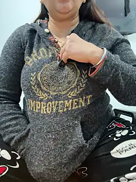 Snapshot of Preet_Kaur_69 chatting on January 12, 6:16 pm Preet Kaur 69 online show from January 12, 6:16 pm