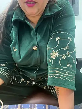 Snapshot of Preet_Kaur_69 chatting on January 18, 6:10 pm Preet Kaur 69 online show from January 18, 6:10 pm