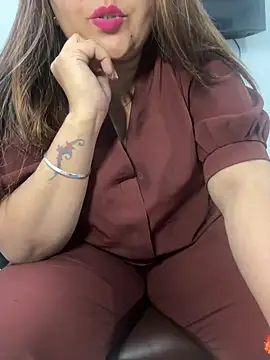 Snapshot of Preet_Kaur_69 chatting on February 21, 5:53 pm Preet Kaur 69 online show from February 21, 5:53 pm