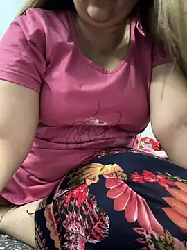 Snapshot of Preet_Kaur_69 chatting on March 29, 7:47 pm Preet Kaur 69 online show from March 29, 7:47 pm