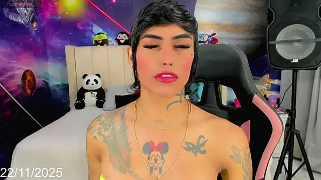 Nella Dolls online show from November 22, 7:51 am