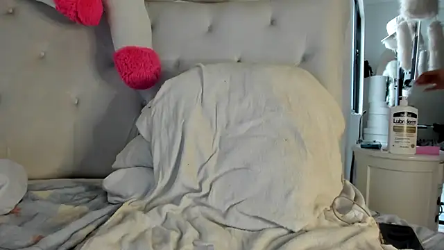 Burlesque XlX online show from September 15, 2:06 pm