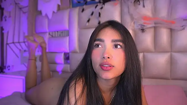 Snapshot of katy_rioss chatting on October 30, 12:17 pm katy rioss online show from October 30, 12:17 pm