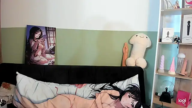Snapshot of lilly_sweett chatting on February 1, 10:08 pm lilly sweett online show from February 1, 10:08 pm