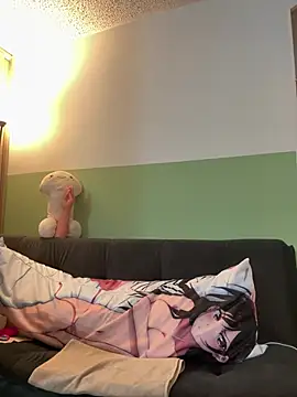 Snapshot of lilly_sweett chatting on February 9, 9:30 pm lilly sweett online show from February 9, 9:30 pm