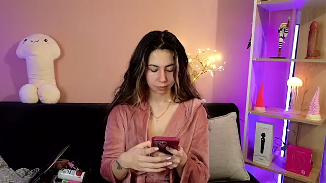 Snapshot of lilly_sweett chatting on April 21, 11:07 pm lilly sweett online show from April 21, 11:07 pm