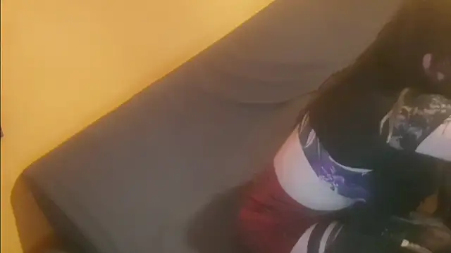 Lillisissi online show from December 17, 10:05 pm