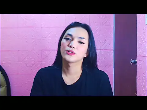 Snapshot of WONDERWOMAN2023 chatting on October 10, 1:04 am WONDERWOMAN2023 online show from October 10, 1:04 am