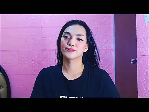 Snapshot of WONDERWOMAN2023 chatting on October 15, 7:08 am WONDERWOMAN2023 online show from October 15, 7:08 am