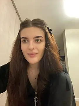 little belucci online show from March 12, 5:28 pm