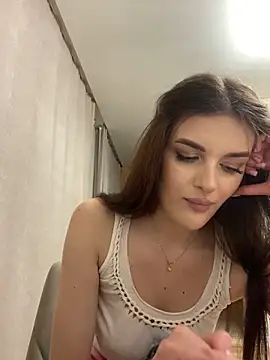 little belucci online show from March 14, 5:57 pm