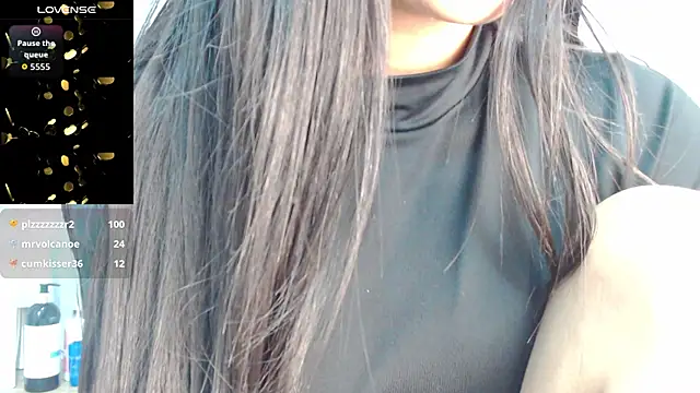 Snapshot of amy_le01 chatting on July 6, 3:03 pm amy le01 online show from July 6, 3:03 pm
